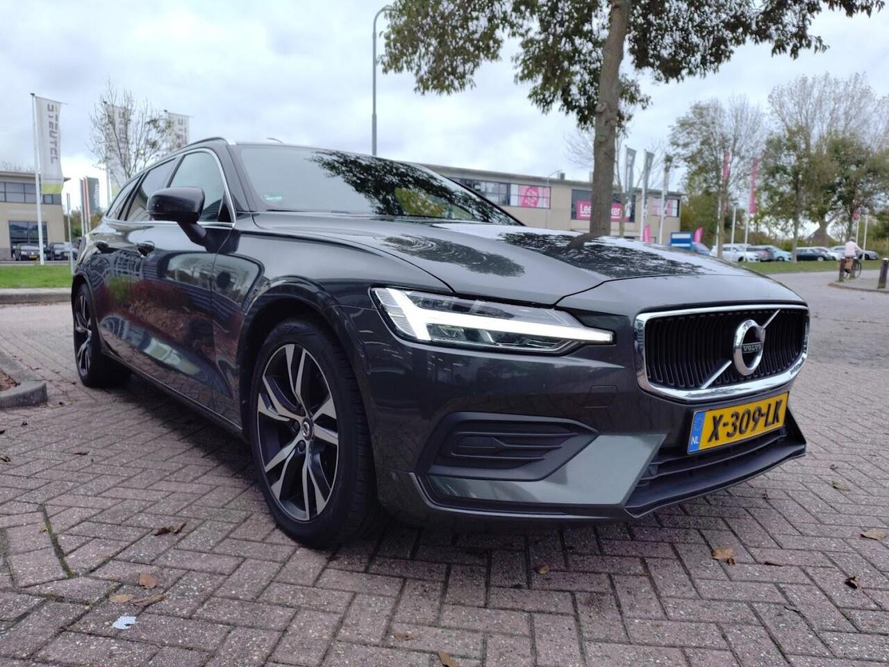 Volvo V60 2.0 D4 AWD R-Design Camera, Elect.trekhaak, Adaptive Cruise, Polestar Engineered