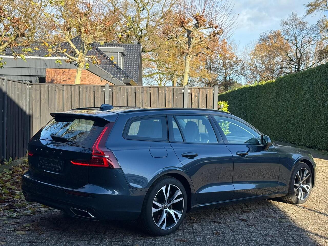 Volvo V60 2.0 T6 Recharge AWD Inscription PANO - H&K - STOELVERWARMING - PHEV