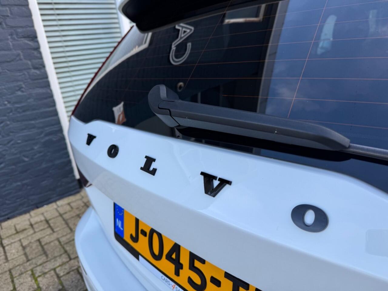 Volvo V60 2.0 B3 Autom Advantage + Led + Lmv + Navi + D-Glas