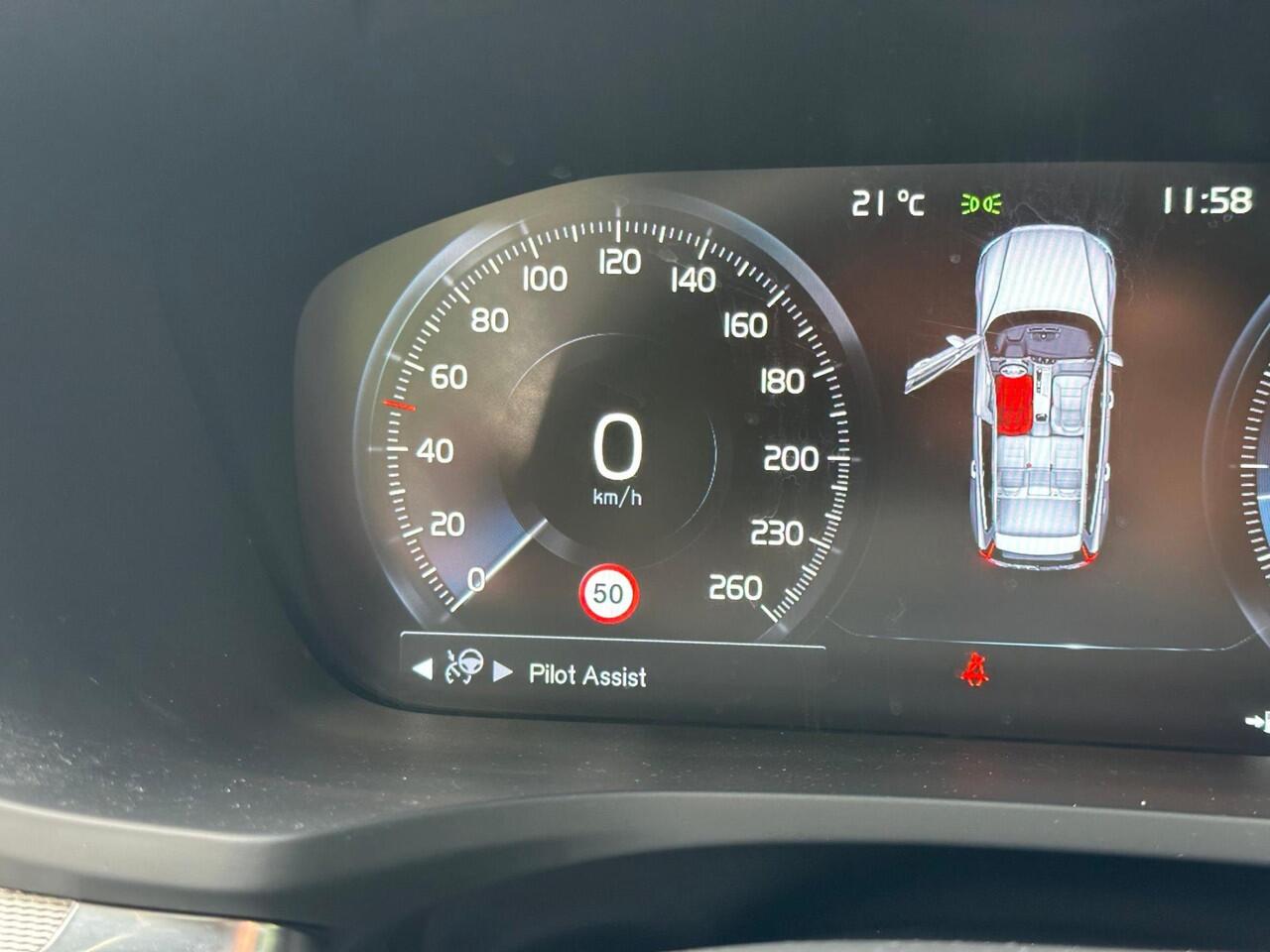 Volvo V60 2.0 B4 R-Design