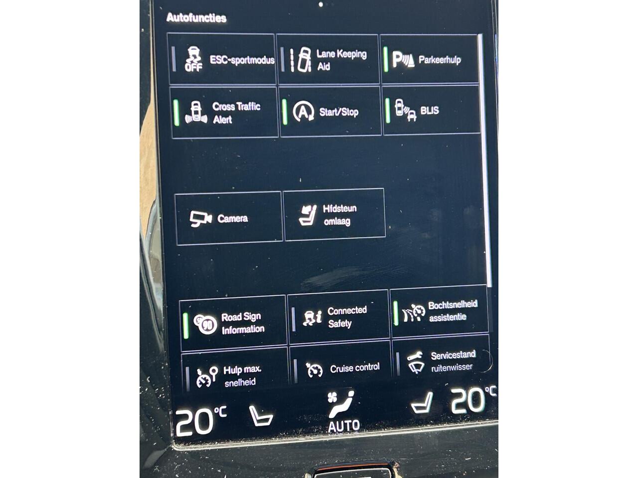 Volvo V60 2.0 B3 Business Pro intellisafe/ climate line/ keyless/ extra getint glas/ park assist