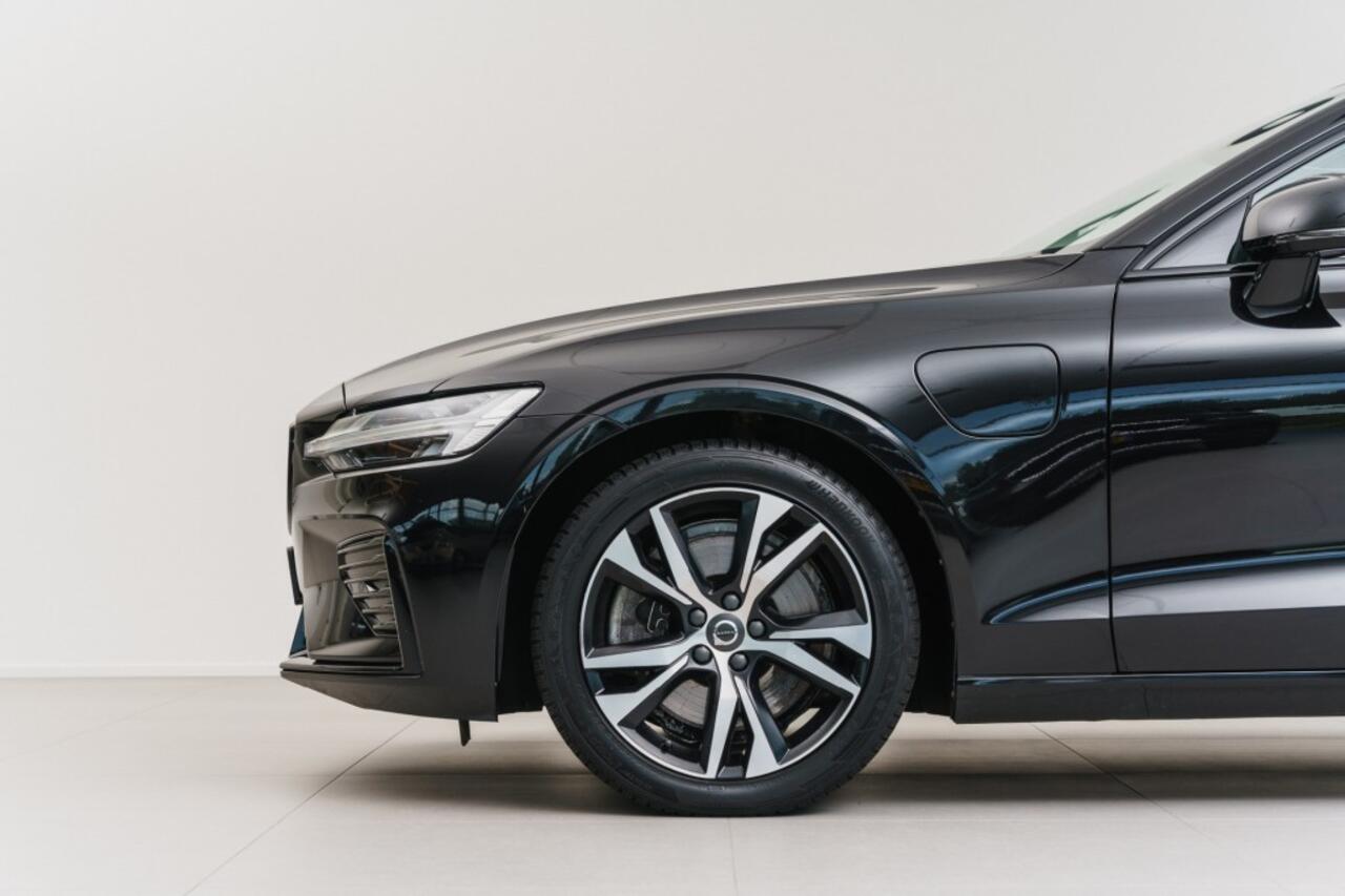 Volvo V60 T6 AWD Plug-in Hybrid R-Design
