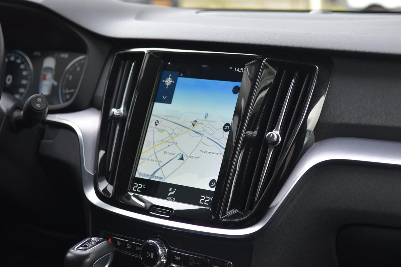 Volvo V60 2.0 T4 Momentum Pro met 19inch/Led/Carplay/Cruise