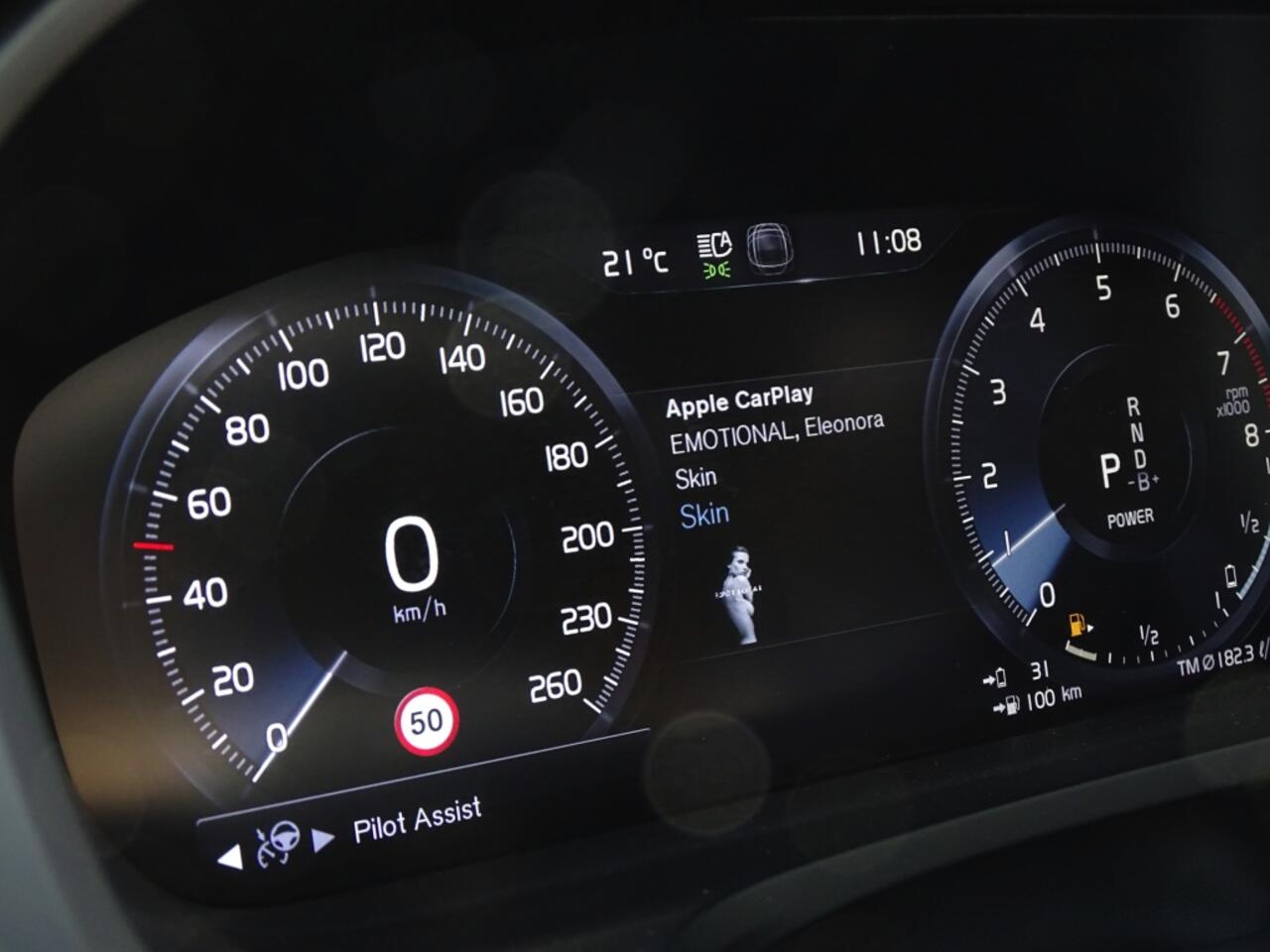 Volvo V60 T6 Twin-Engine 340PK AWD / R-Design / Harman Kardon