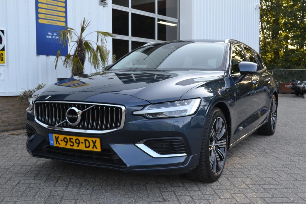 Volvo V60 PHEV 2.0 T8 AWD R. R-Des.