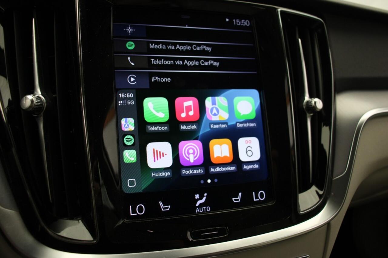 Volvo V60 2.0 T6 PHEV Twin Engine AWD Momentum Pro - Carplay, Leer, Memory, Afn Trekhaak GERESERVEERD!!!