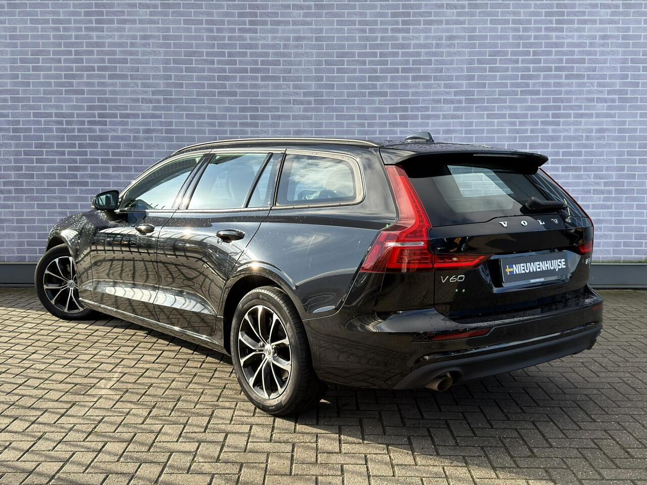 Volvo V60 2.0 B3 Momentum Advantage | Cruise Control | Navigatie | Apple CarPlay & Android Auto | Verwarmbare Voorruit | Parkeercamera |