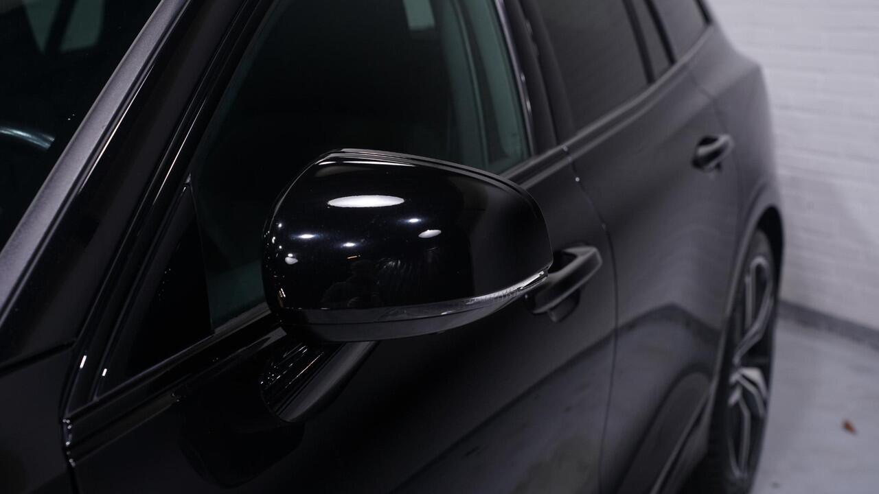 Volvo V60 2.0 T6 Recharge AWD R-Design Black-line private-glas Navigatie electr achterklep afneembare trekhaak LED-verlichting DAB ECC Distronic 360 camera lane-assist PDC achter 19-inch lmv