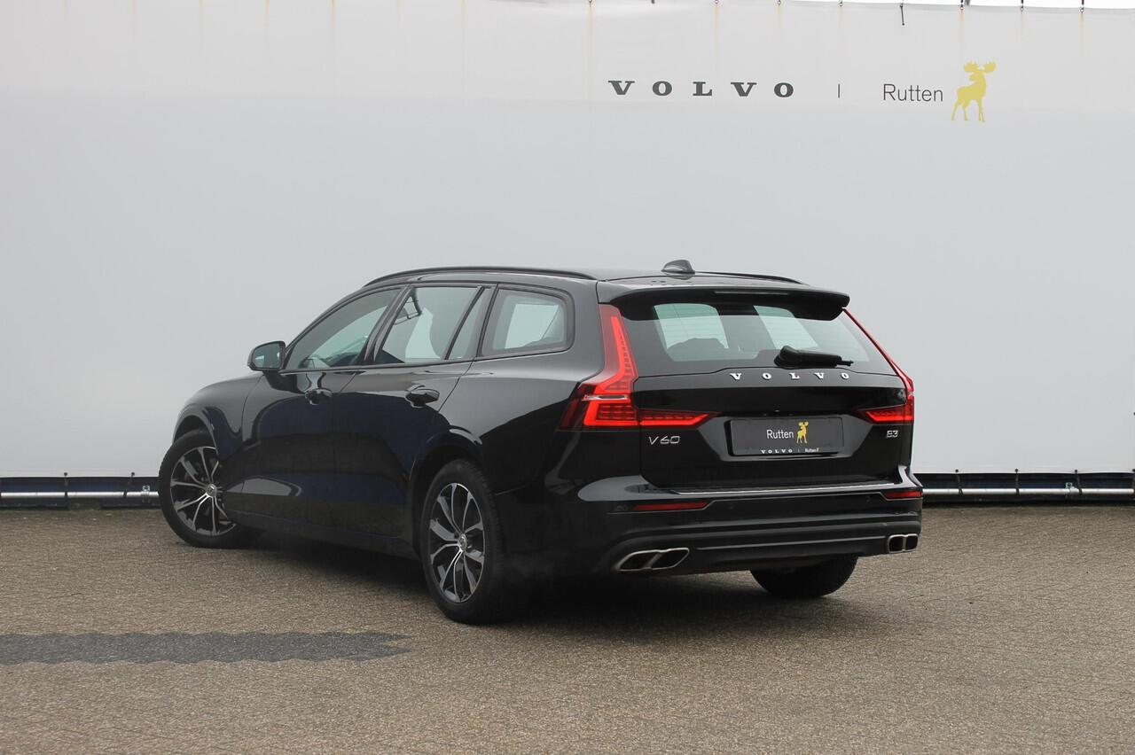 Volvo V60 B3 163PK Automaat Momentum Advantage Lederen bekleding / Apple Carplay / Cruise control / Stoelverwarming / Stuurwielverwarming / lichtmetalen velgen / Road Sign information