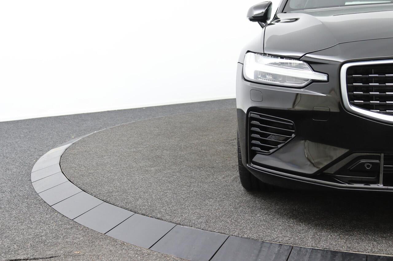 Volvo V60 2.0 T8 Twin Engine AWD R-Design Rijklaarprijs!