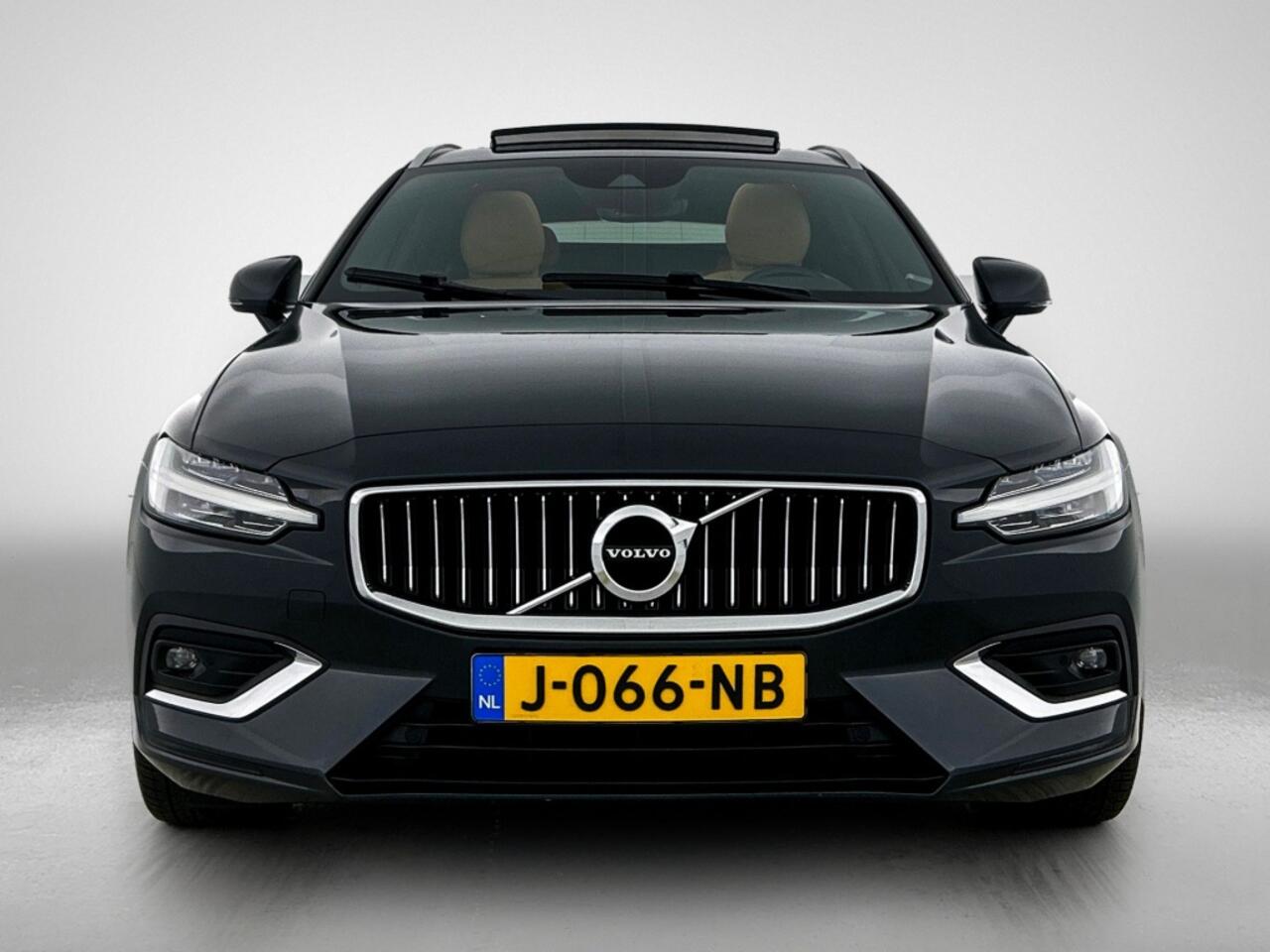 Volvo V60 2.0 T4 R-Design | Leder | Harman Kardon | Stoelverwarming |