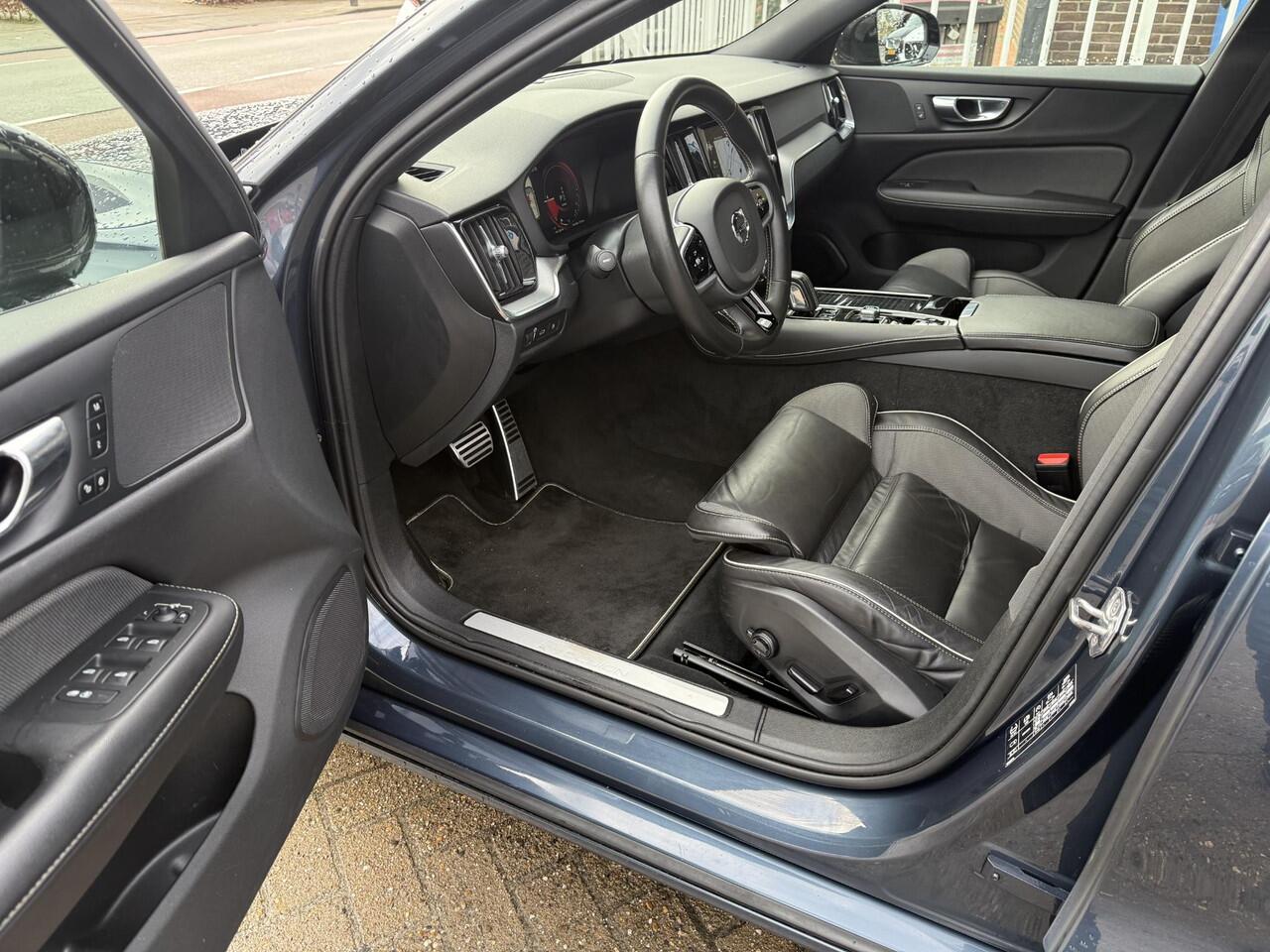 Volvo V60 2.0 T6 340 pk AWD R-Design