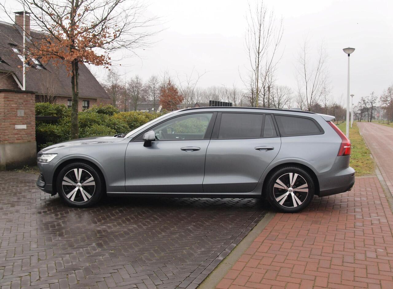 Volvo V60 2.0 B3 Momentum Advantage | Camera | Trekhaak | Apple Carplay | Cruise Control |