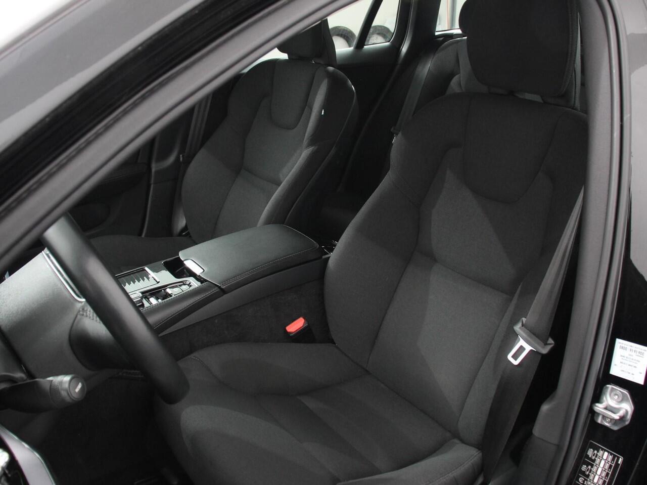 Volvo V60 2.0 T8 390pk Recharge AWD Inscription Expression | Navigatie | Apple Carplay/Android Auto | Elektrische trekhaak| Parkeersensoren | Elektrische achterklep | Adaptive Cruise Control | Virtual Cockpit | Stoel- en stuurverwarming | Ledverlichting | Climate 