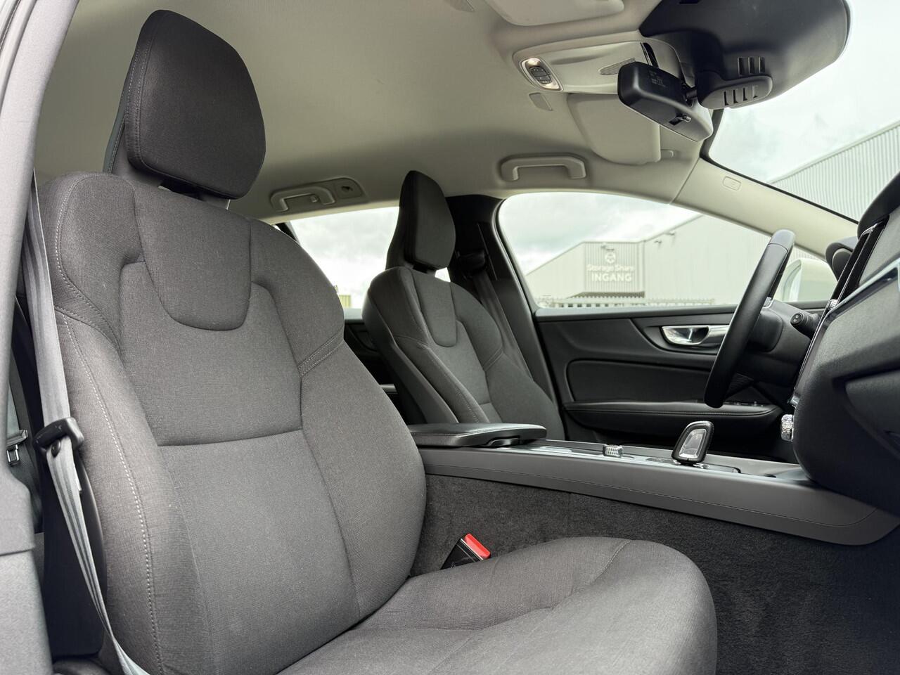 Volvo V60 2.0 B3 Aut. 163pk MHEV Momentum | Navi | LED | Trekhaak | LMV