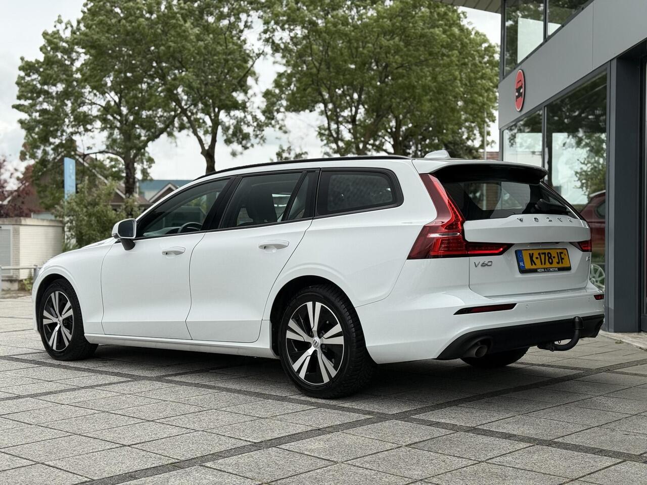 Volvo V60 2.0 B3 Aut. 163pk MHEV Momentum | Navi | LED | Trekhaak | LMV