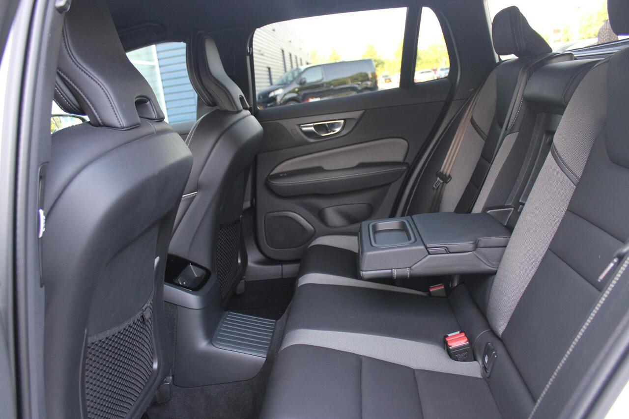 Volvo V60 2.0 T6 RECHARGE 340PK AWD R-DESIGN **NIEUW STAAT ** | ELEKTRISCH BEDIENBARE VOORSTOELEN MET GEHEUGEN OP BESTUURDERSSTOEL | 18" 5-Y SPAAKS MATT BLACK / DIAMOND CUT R-DESIGN WIELEN | HIGH PERFORMANCE SOUND HARMAN KARDON | ADAPTIVE CRUISE CONTROL | ACHTERUI