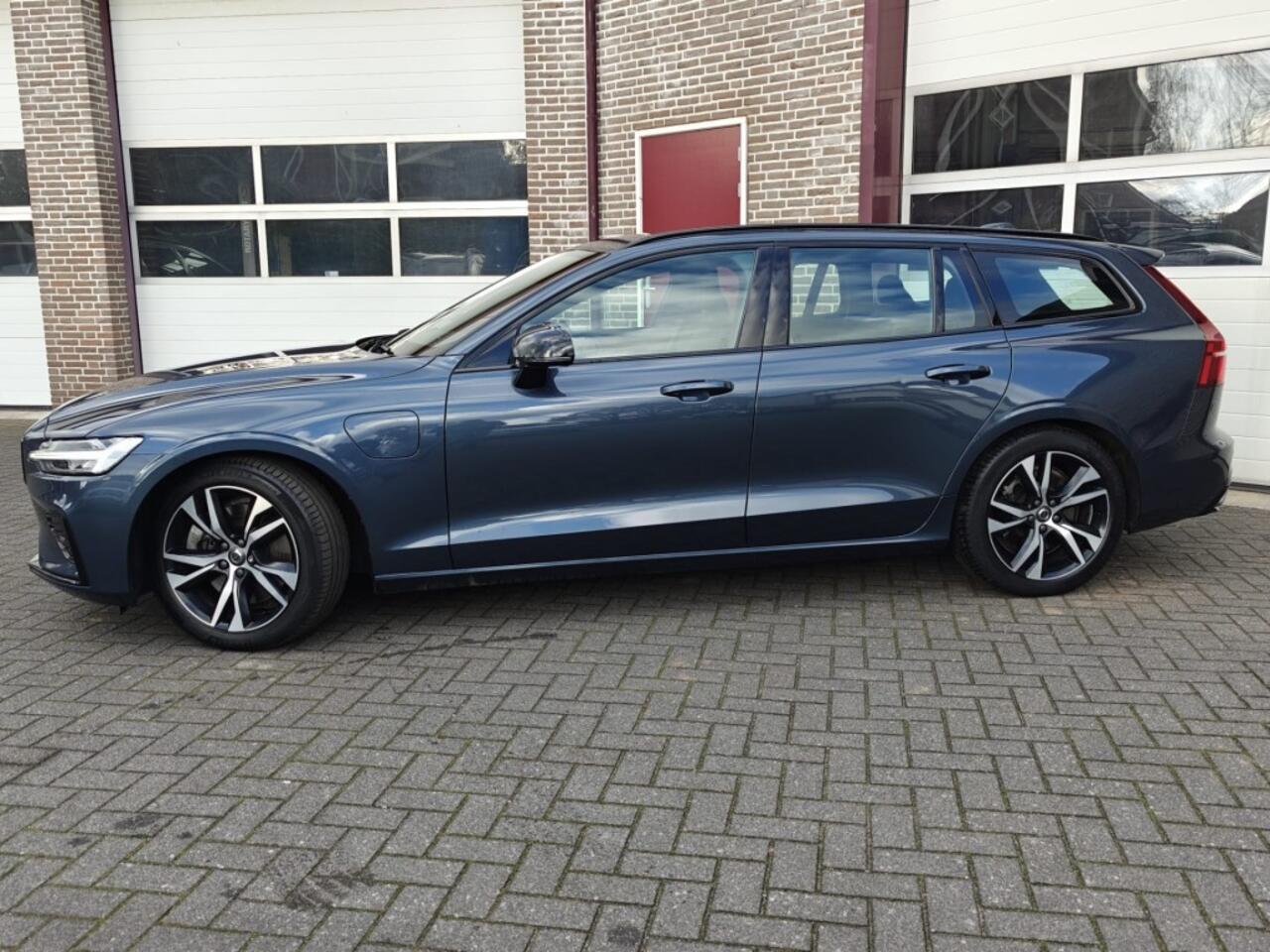 Volvo V60 2.0 T6 Recharge AWD R-Design - all in prijs