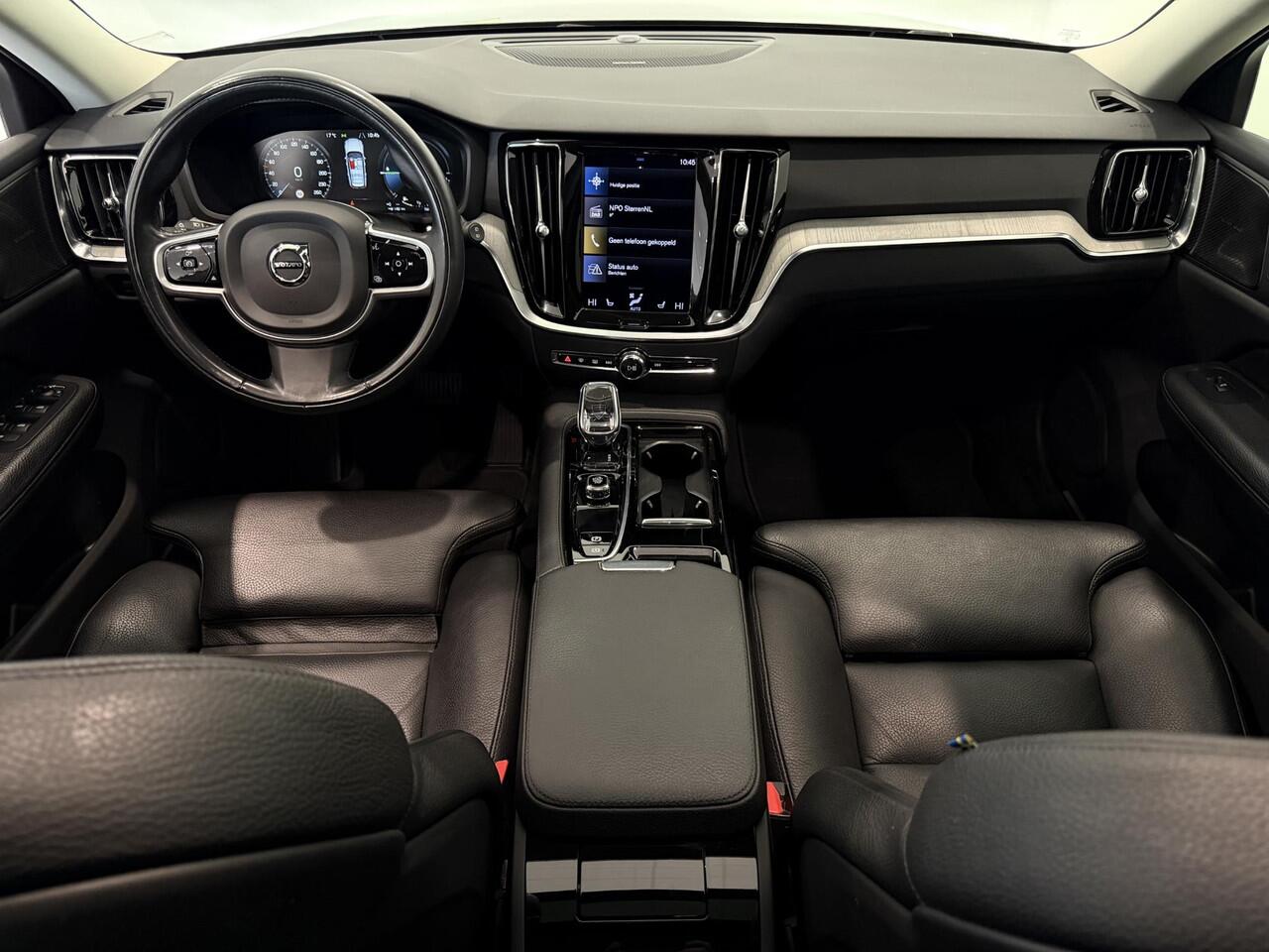 Volvo V60 2.0 T6 Recharge AWD Inscription | Harman/Kardon | Park Assist Pack | Apple Carplay/Android Auto | Elektrisch bedienbaar glazen schuif-/kanteldak