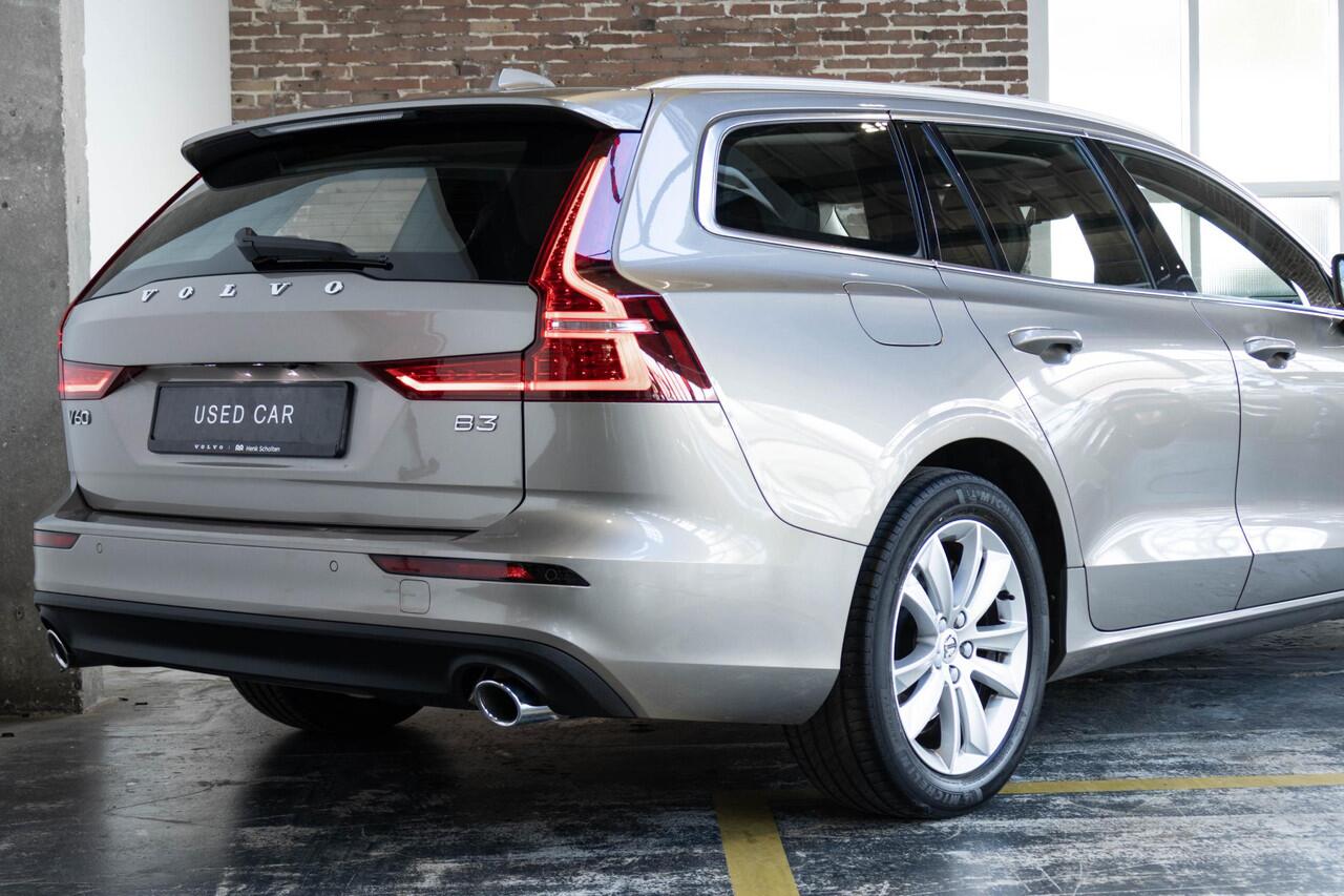 Volvo V60 B3 Momentum Advantage |Adaptive Cruise Control | BLIS | Stoelverwarming | Harman Kardon Premium Audio | Parkeercamera | Parkeersensoren voor + achter | Dealeronhouden | Navigatie | Apple Carplay/Android Auto