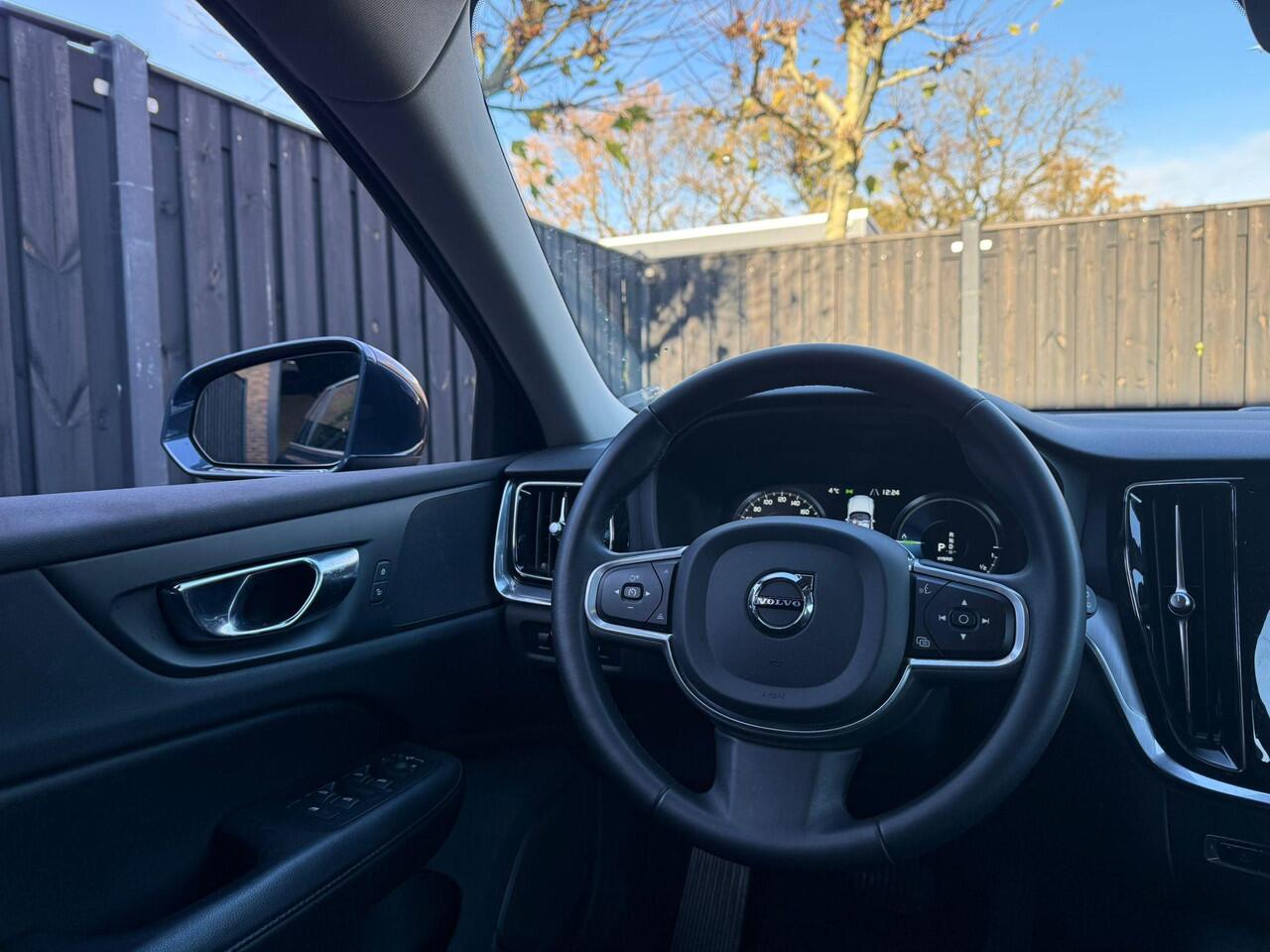 Volvo V60 2.0 T6 Recharge AWD Inscription Expression