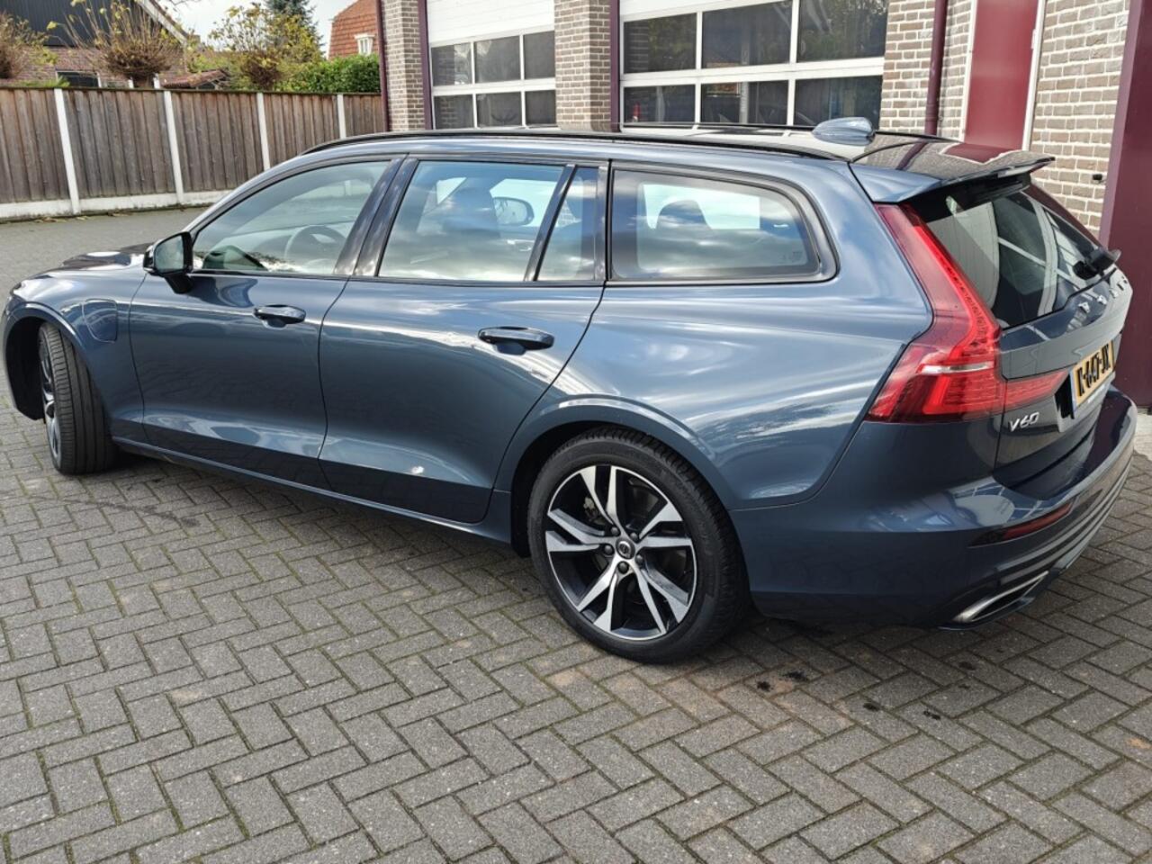 Volvo V60 2.0 T6 Recharge AWD R-Design - all in prijs