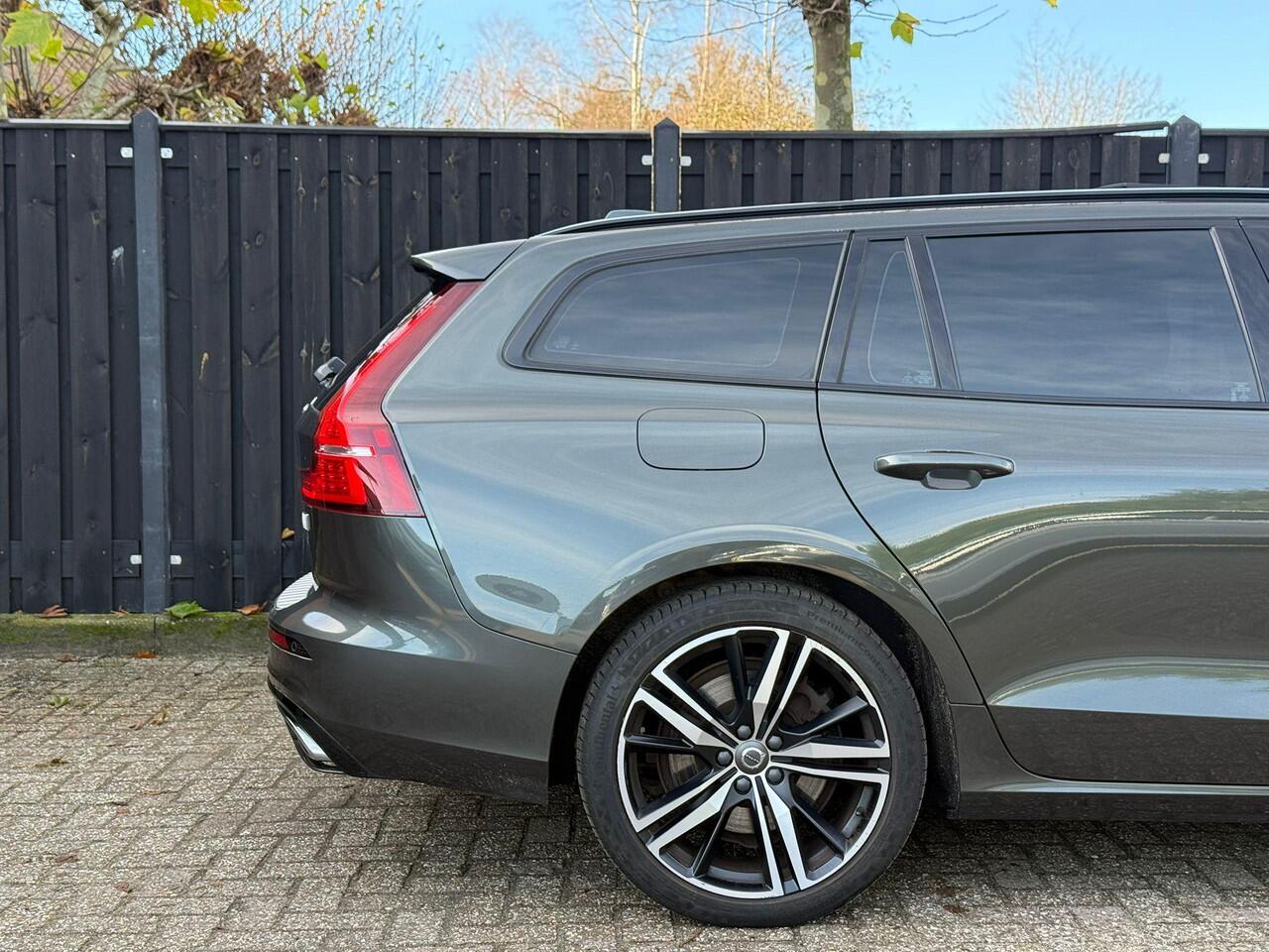 Volvo V60 2.0 T6 Twin Engine AWD R-Design