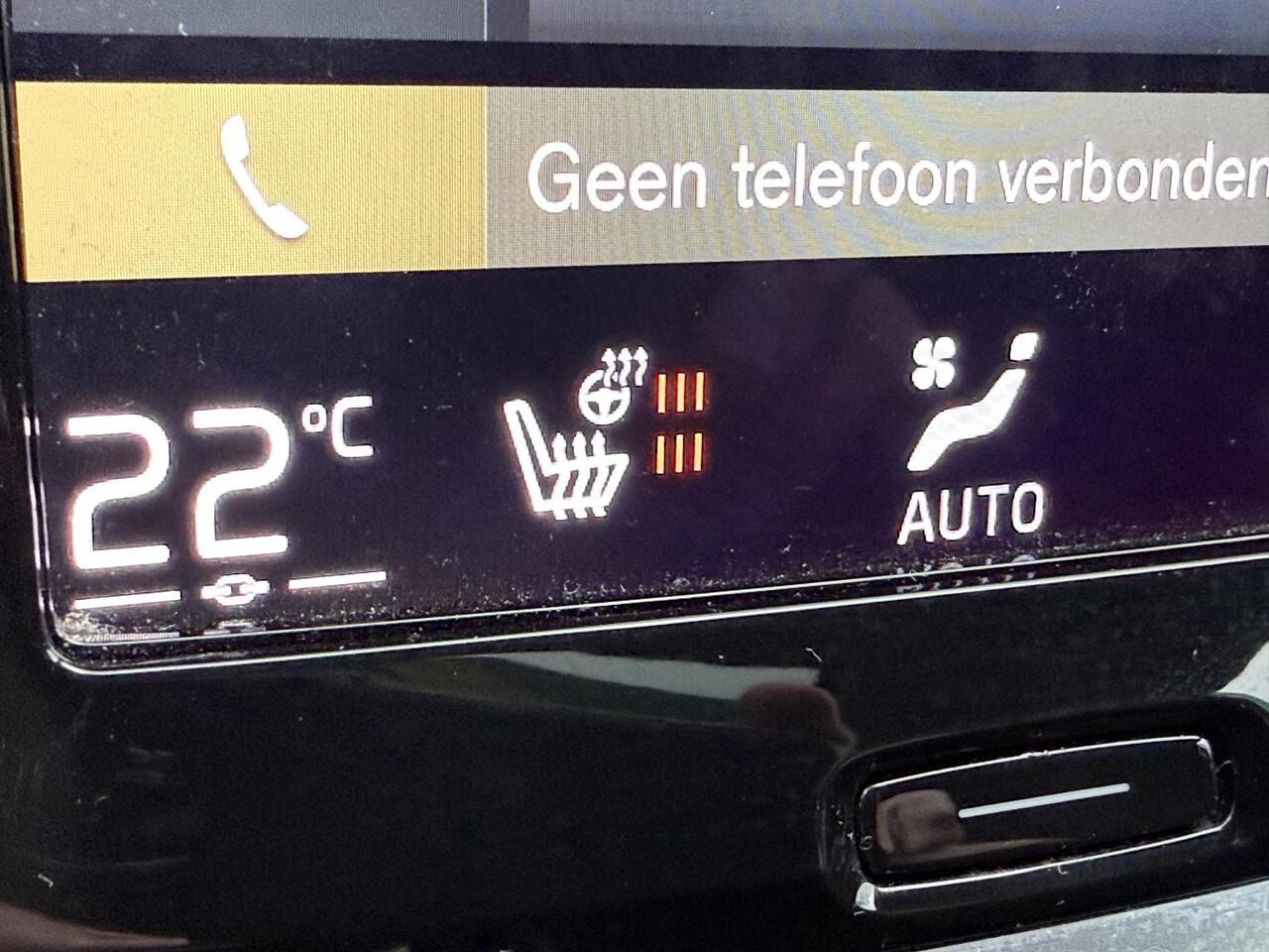 Volvo V60 2.0 T6 Recharge AWD Inscription |HUD|Panorama|Trekhaak|