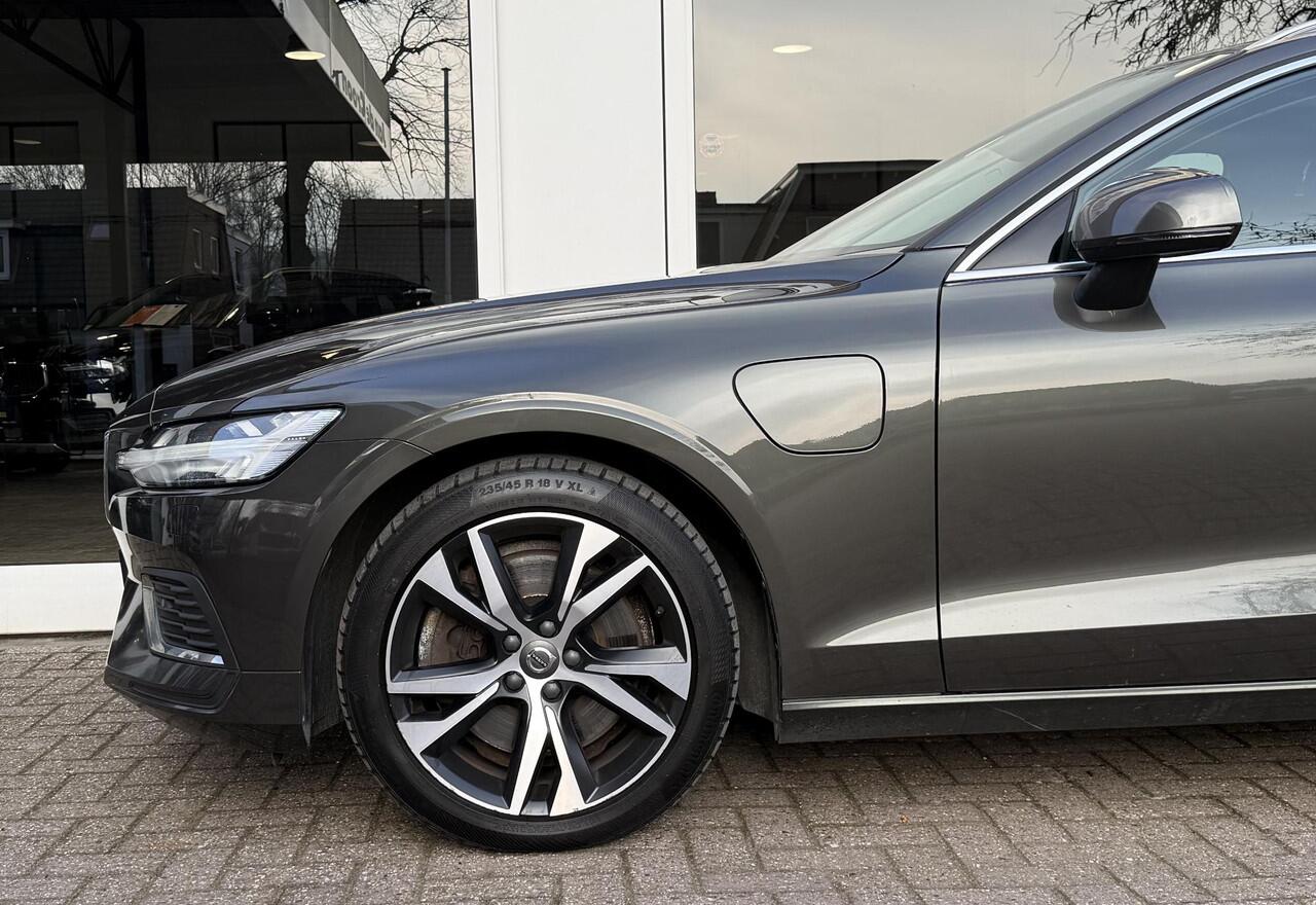 Volvo V60 2.0 T6 Recharge AWD Inscription |HUD|Panorama|Trekhaak|