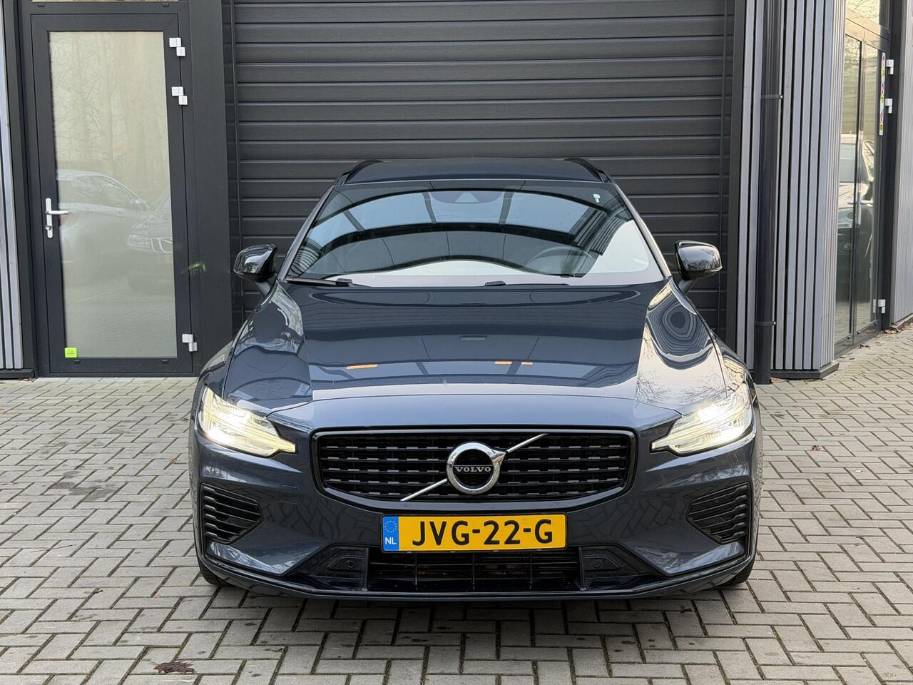 Volvo V60 2.0 T6 Recharge AWD R-Design