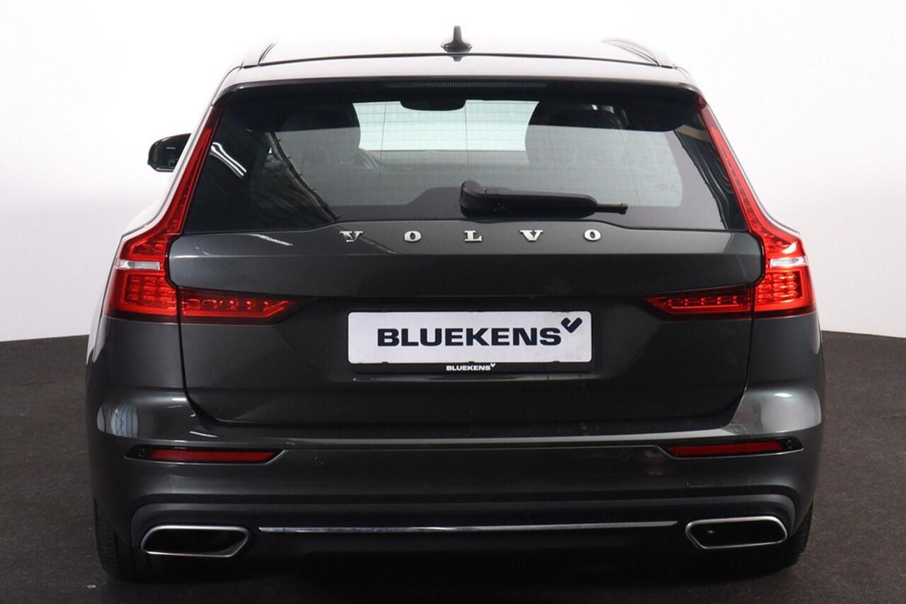 Volvo V60 T6 Recharge AWD Inscription - IntelliSafe Assist - Parkeercamera achter - Parkeersensoren voor & achter - Elektr. bedienb. bestuurdersstoel met geheugen - High Performance audio - 18' LMV