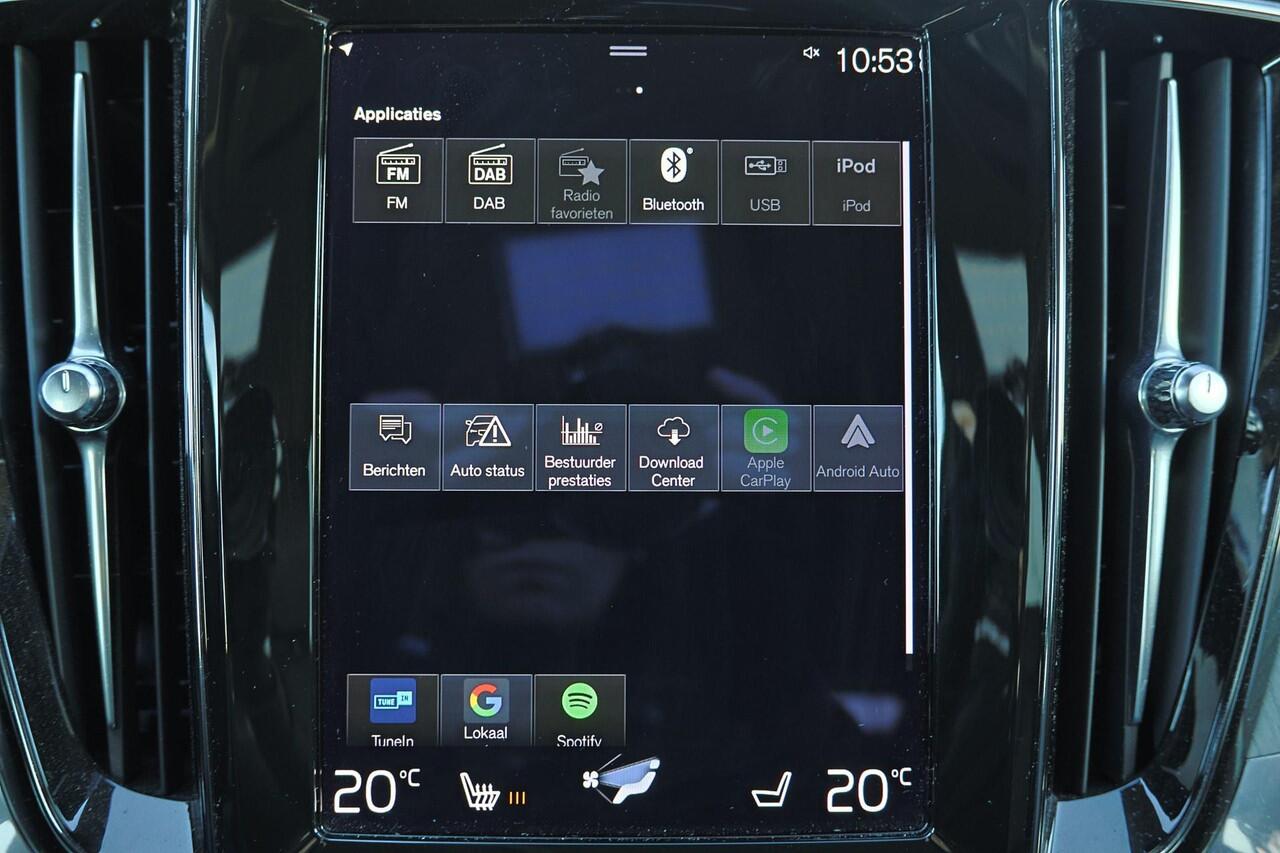 Volvo V60 T6 Recharge AWD Inscription - IntelliSafe Assist - Parkeercamera achter - Parkeersensoren voor & achter - Elektr. bedienb. bestuurdersstoel met geheugen - High Performance audio - 18' LMV