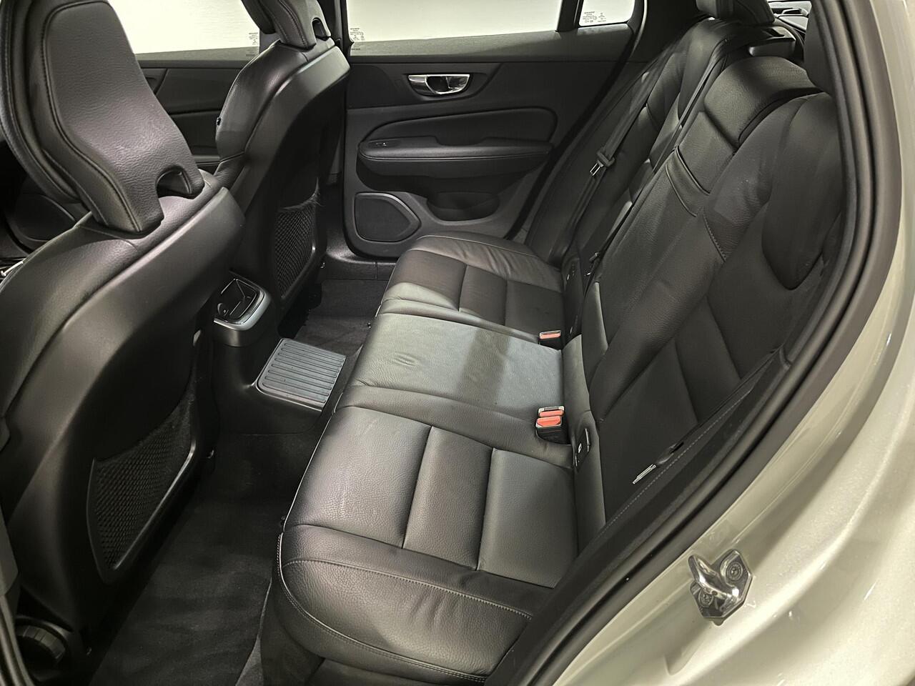 Volvo V60 2.0 T6 Recharge AWD Business Pro Trekhaak | Adaptieve cruise control |