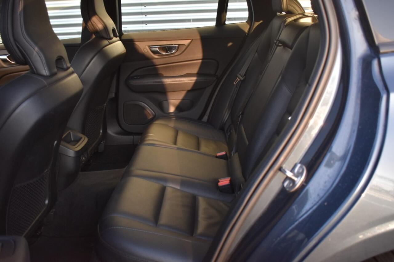 Volvo V60 2.0 B3 ADVANTAGE / LEDER / EL. TREKH./ STOEL+STUUR+VOORRUIT VERW.