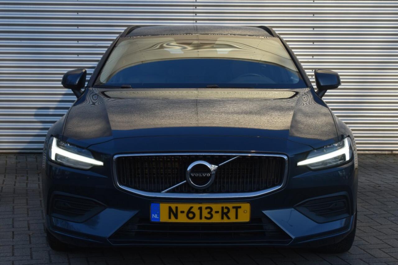 Volvo V60 2.0 B3 ADVANTAGE / LEDER / EL. TREKH./ STOEL+STUUR+VOORRUIT VERW.