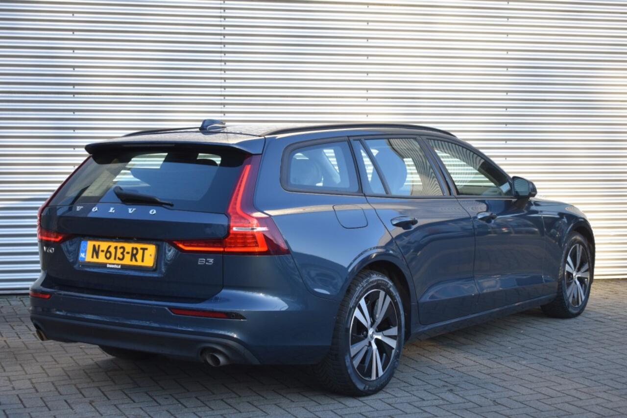 Volvo V60 2.0 B3 ADVANTAGE / LEDER / EL. TREKH./ STOEL+STUUR+VOORRUIT VERW.