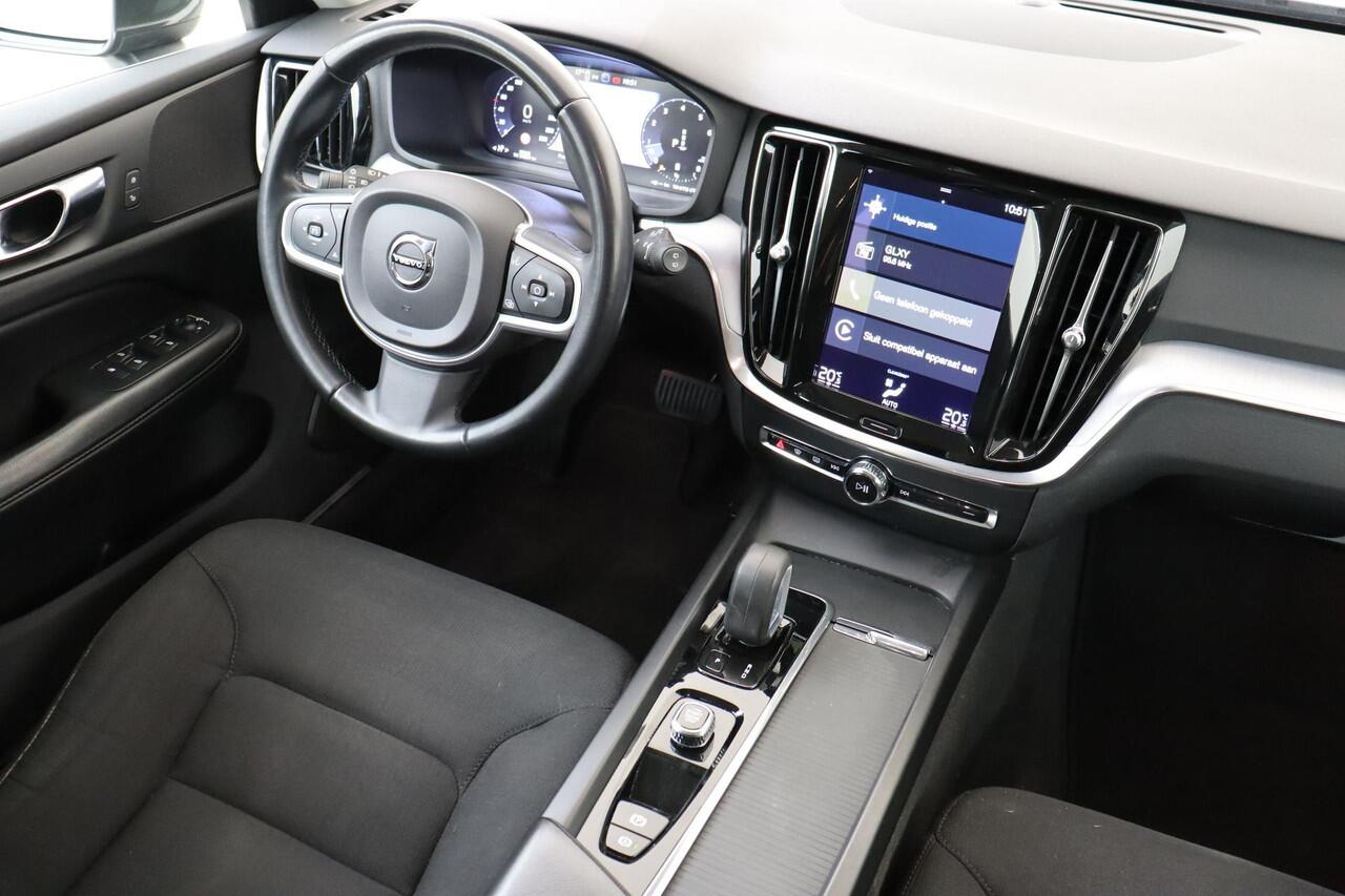 Volvo V60 B3 (M-HYBRID) AUT. MOMENTUM BUSINESS -KEYLESS|CARPLAY|CAMERA|ADAP.CRUISE|AUTOMAAT|17"