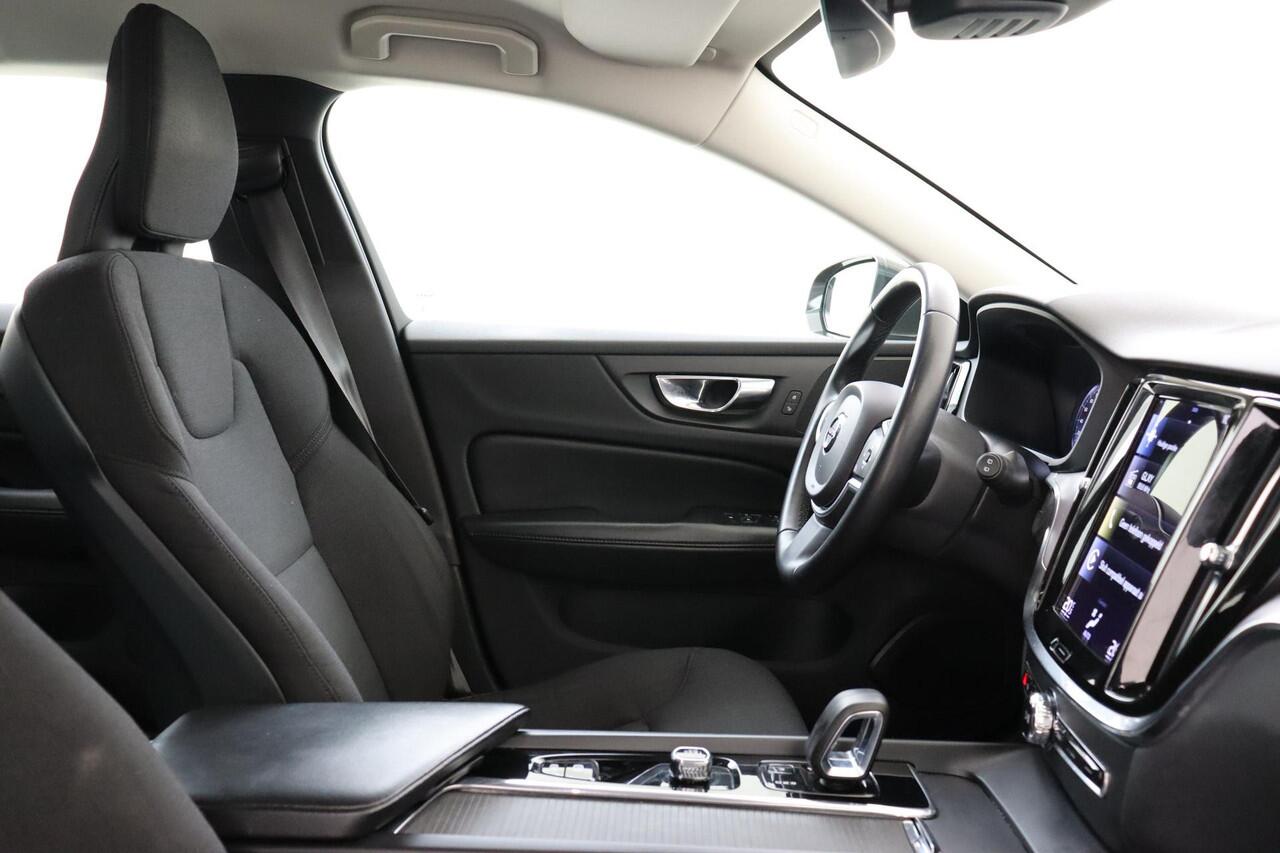 Volvo V60 B3 (M-HYBRID) AUT. MOMENTUM BUSINESS -KEYLESS|CARPLAY|CAMERA|ADAP.CRUISE|AUTOMAAT|17"