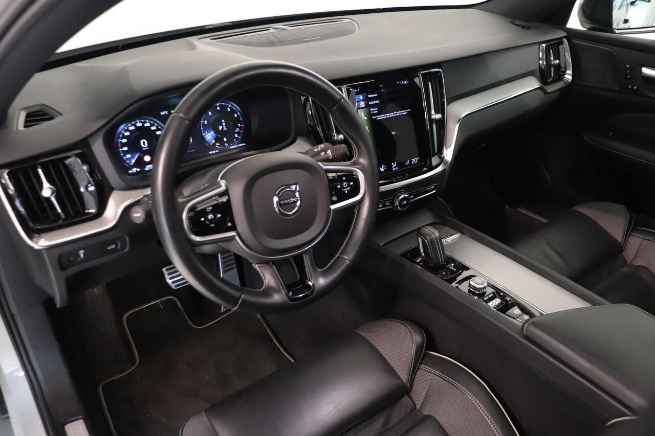 Volvo V60 2.0 B4 R-Design | Panoramadak | Harman Kardon | Camera | Stuur & Stoelverwarming |