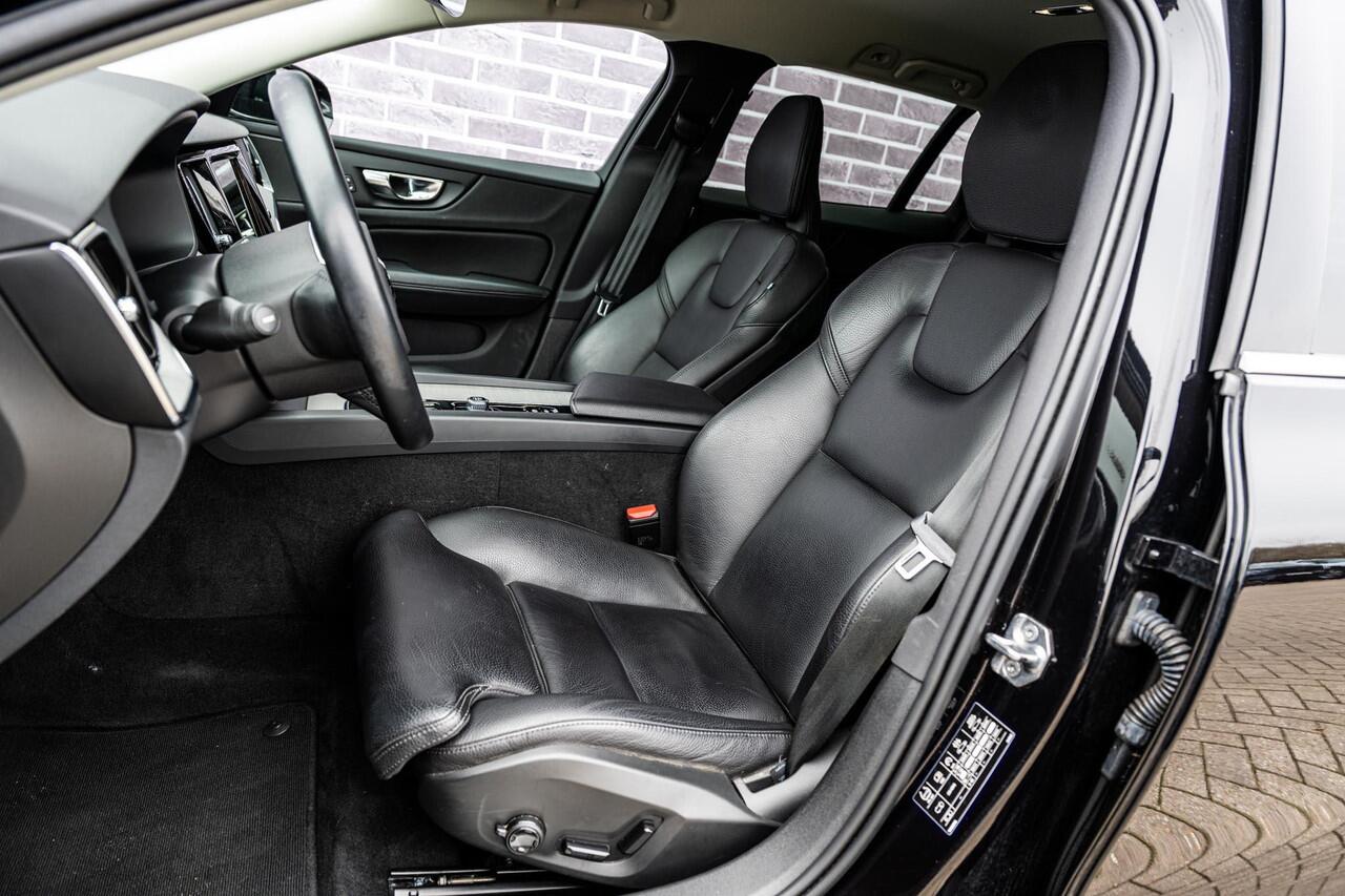 Volvo V60 2.0 B3 Inscription | Achteruitrijcamera | Parkeersensoren | Trekhaak | Lederen Bekleding | BLIS | Cruise Control Adaptief | Lichtmetalen Velgen 18 inch | Keyless Entry | Stoelverwarming