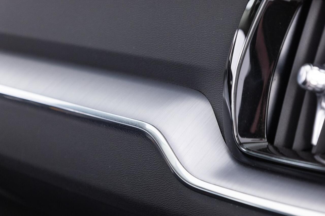Volvo V60 2.0 T6 Recharge AWD Inscription Expression | Full LED | NAVI | ECC | PHEV .