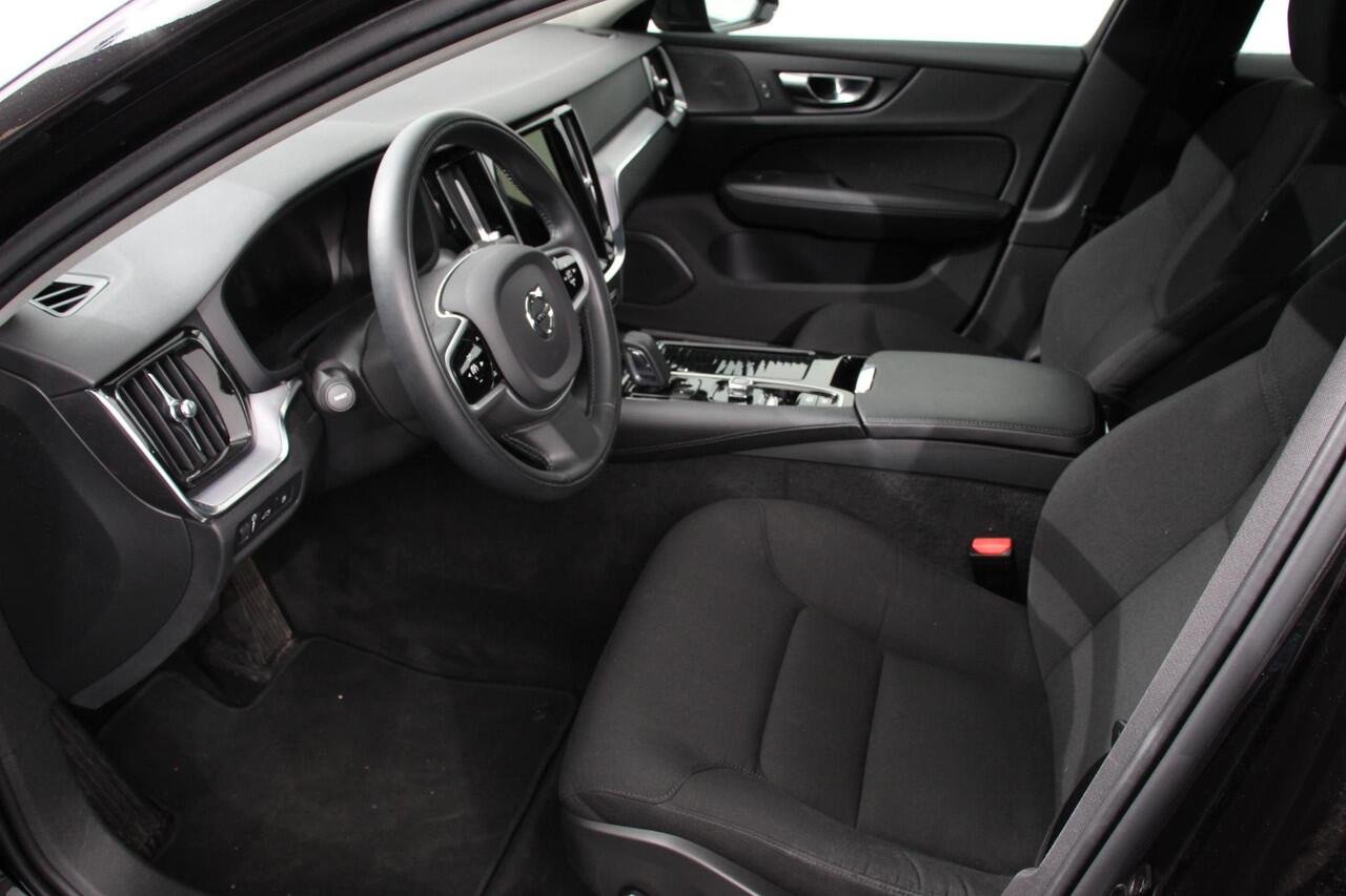 Volvo V60 2.0 T6 Recharge AWD R-Design | Navigatie | Harman Kardon | Camera | Adaptive Cruise Control | 19 Inch Lichtmetalen Velgen |