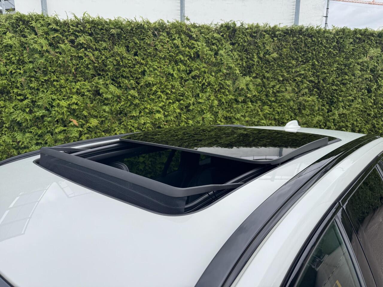 Volvo V60 T6 Recharge AWD R-Design | Panoramadak | Elekt.stoel | DAB | CarPlay