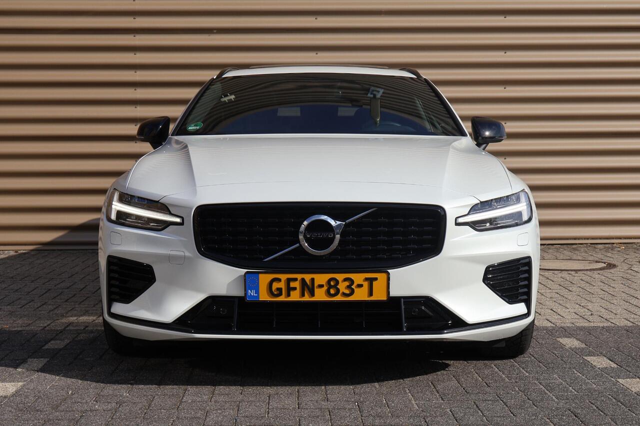 Volvo V60 2.0 T6 Plug-in hybrid AWD Ultimate Dark LONG RANGE
