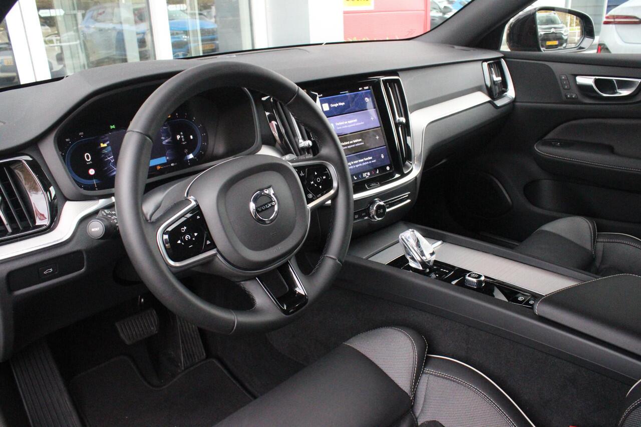 Volvo V60 2.0 B4 211PK PLUS DARK |19" 5-MULTI SPAAKS BLACK DIAMOND CUT LICHTMETALEN VELGEN | PILOT ASSIST | REMOTE START | APPLE CARPLAY / ANDROID AUTO | NAVIGATIE BY GOOGLE | DRAADLOZE TELEFOONLADER | PARK ASSIST - ACHTERUITRIJCAMERA EN PAKEERSENSOREN VOOR + ACHT
