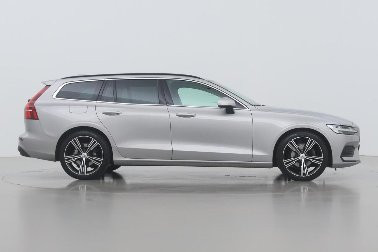 Volvo V60 B3 | ACC | BLIS | Keyless | Stoel+Stuurverwarming | 19 Inch | Getint Glas