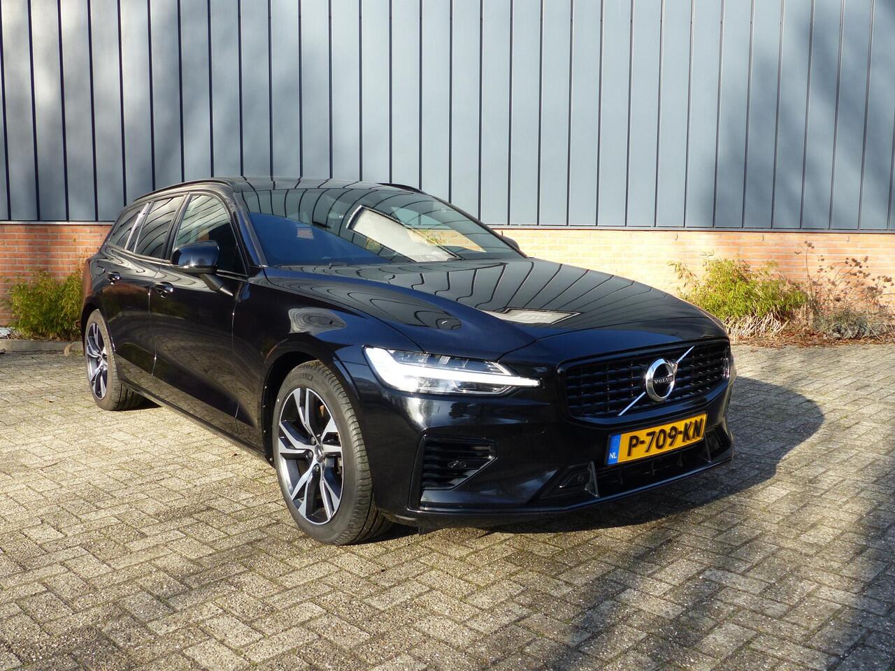 Volvo V60 T6 Recharge AWD R-Design |Schuifdak| Trekhaak| Long Range|