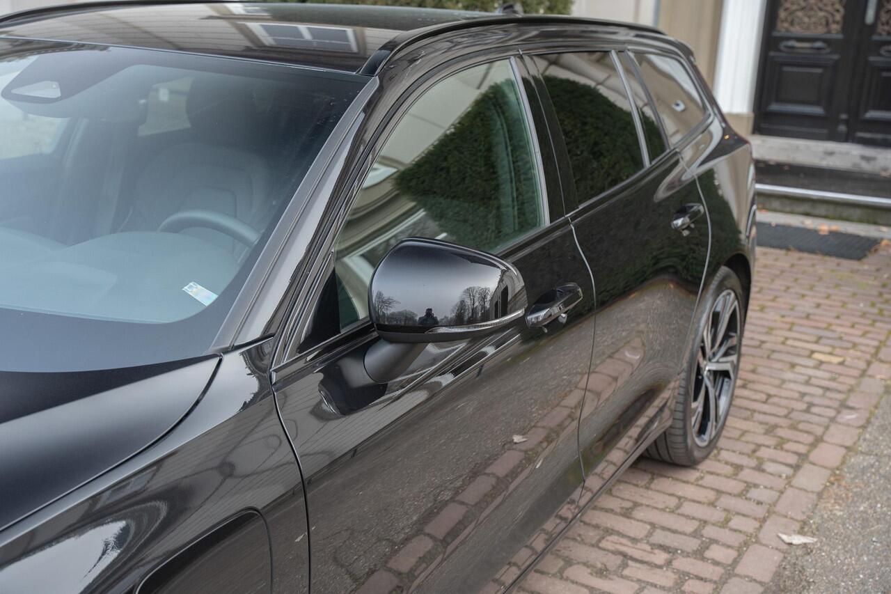 Volvo V60 2.0 T8 Plug-in hybrid AWD Plus Dark TREKHAAK | ADAPTIVE | H&K | MEMORY | CAMERA