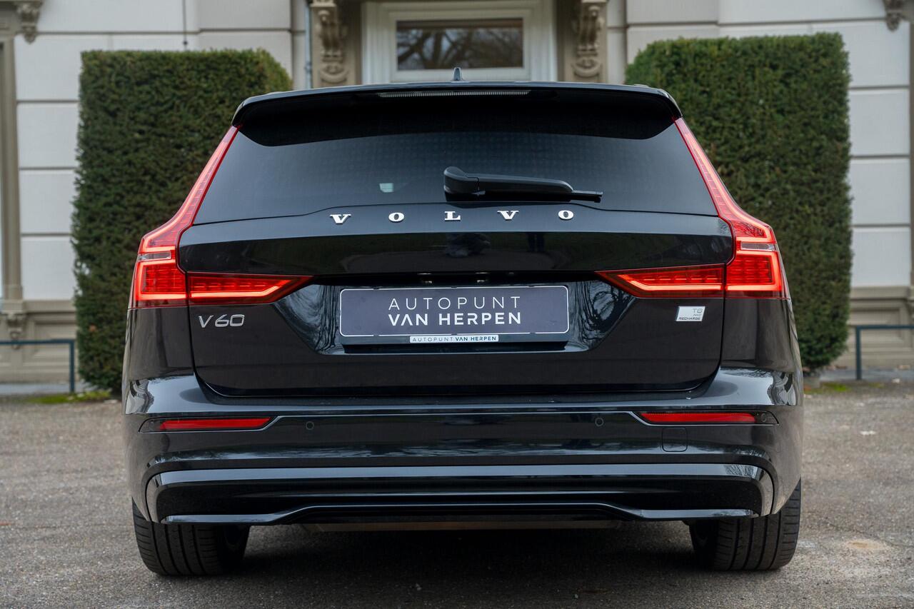 Volvo V60 2.0 T8 Plug-in hybrid AWD Plus Dark TREKHAAK | ADAPTIVE | H&K | MEMORY | CAMERA