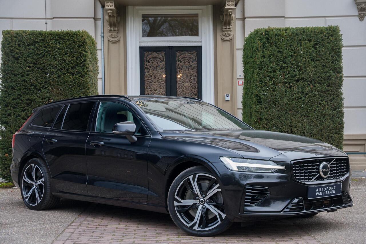 Volvo V60 2.0 T8 Plug-in hybrid AWD Plus Dark TREKHAAK | ADAPTIVE | H&K | MEMORY | CAMERA